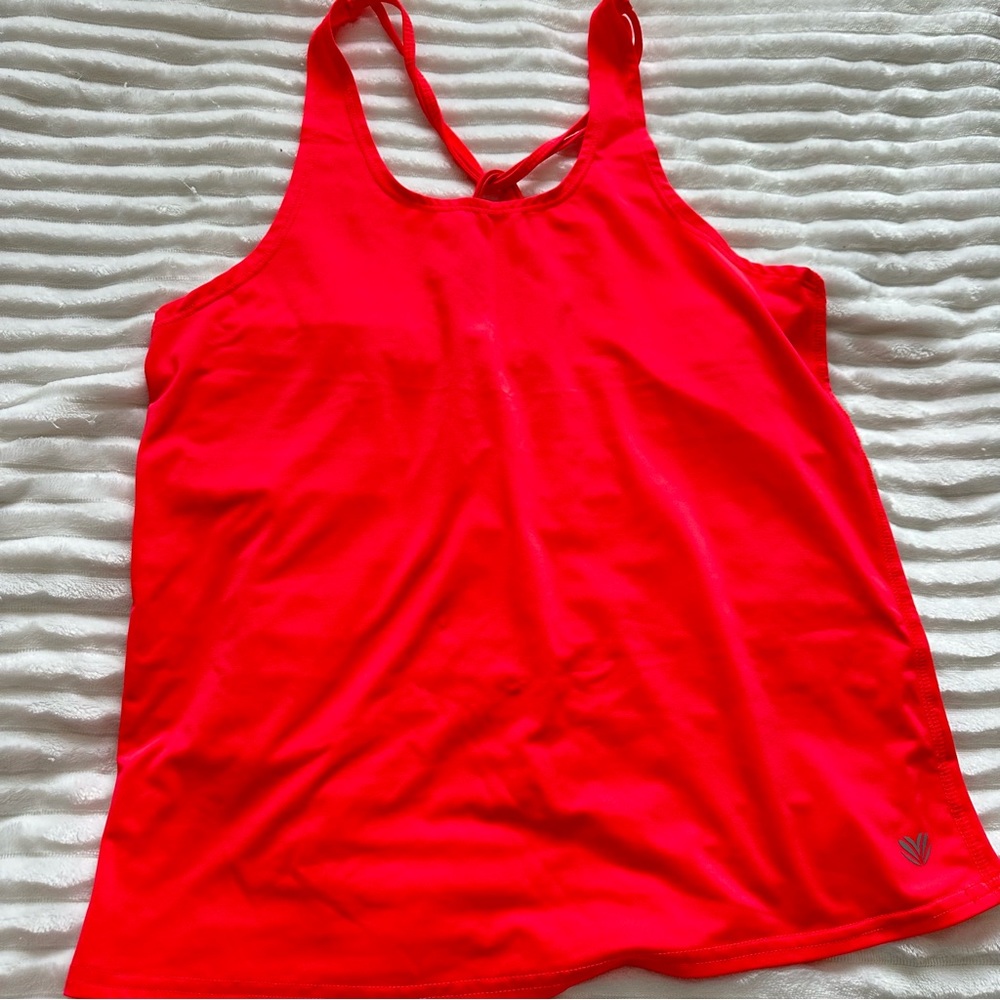Workout Tank Tops - Picture 3 of 4